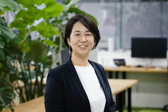 安野 佐知子